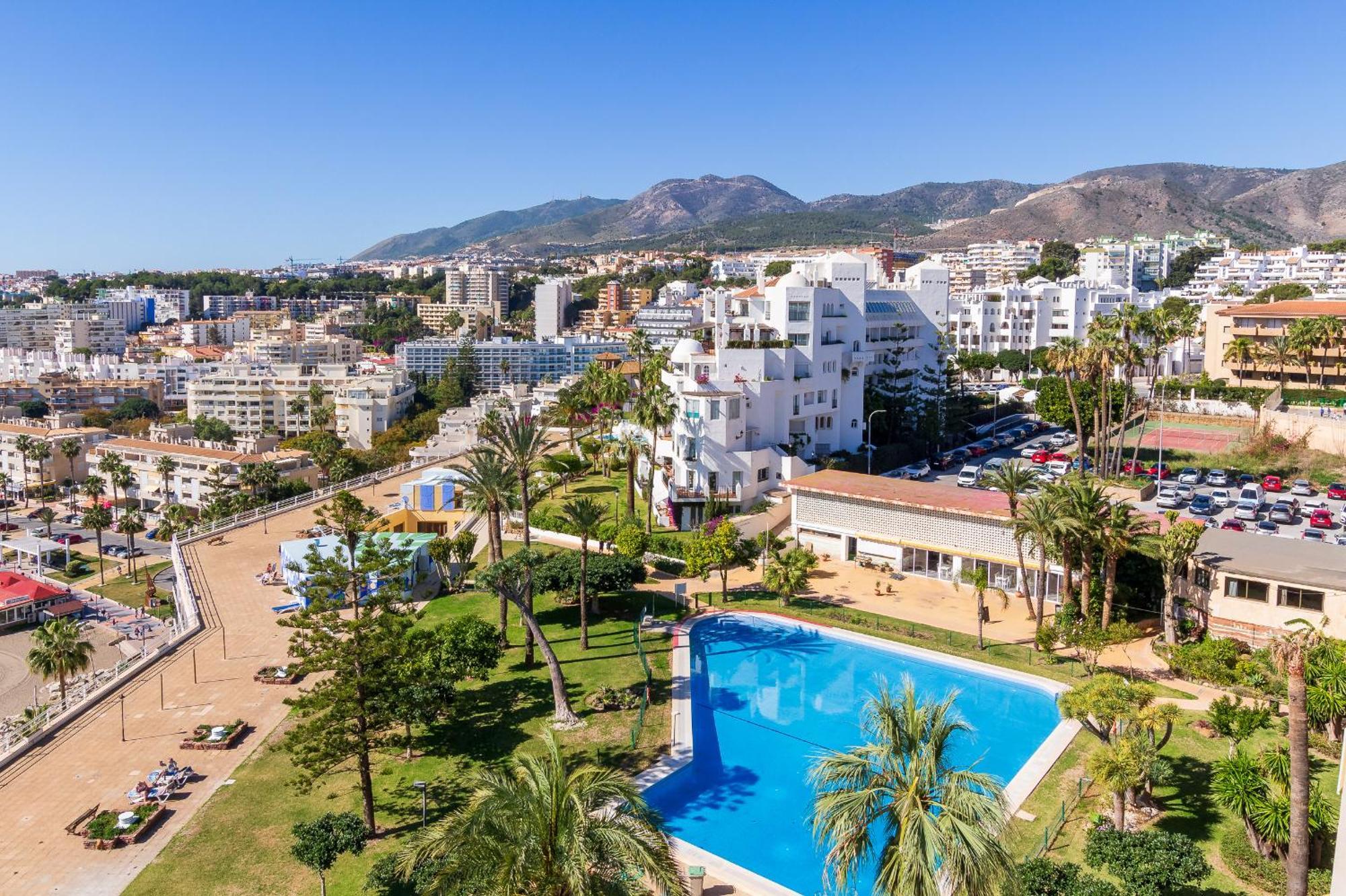 Santa Clara Modern & Exclusive Seafront Apartment Torremolinos Exterior foto